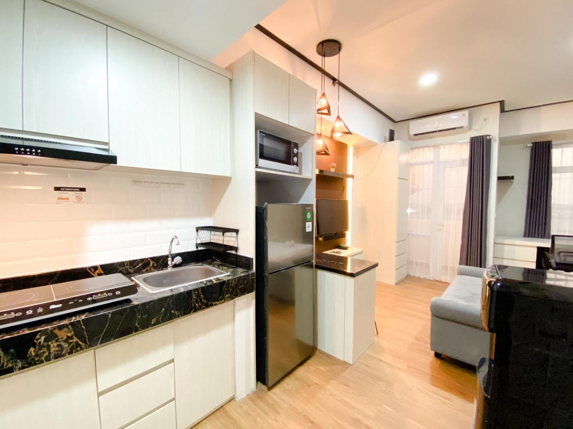 Cozy And Homey Studio At Vasanta Innopark Apartment By Travelio Cikarang Dış mekan fotoğraf